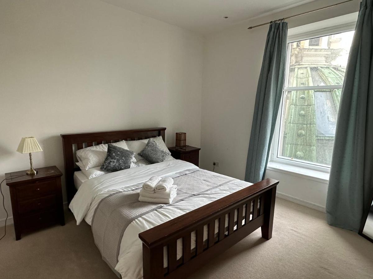 Comfy Two Bedroom Apartment Right In The City Centre Glasgow Extérieur photo